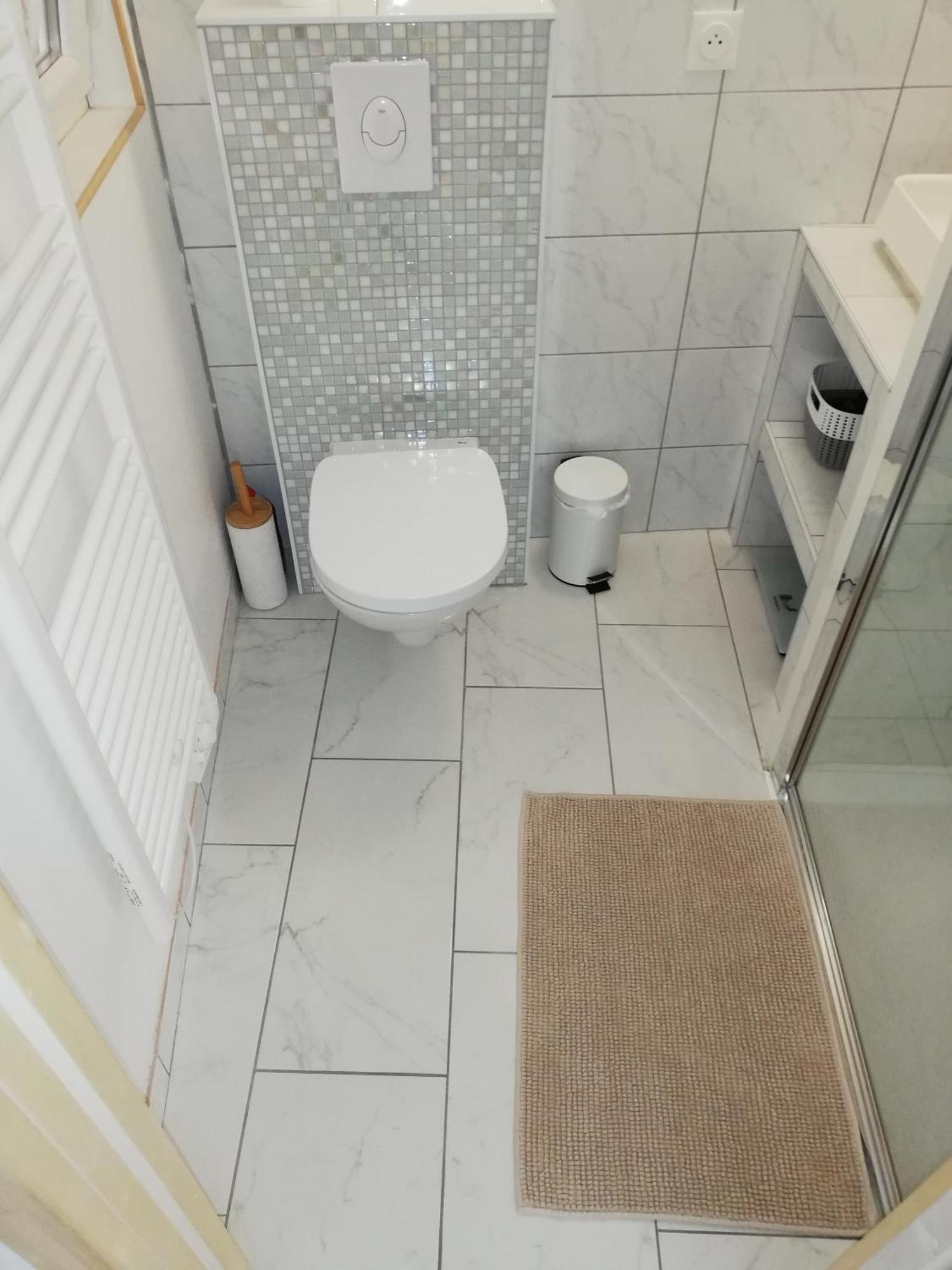 Les Insolites De Apartment *